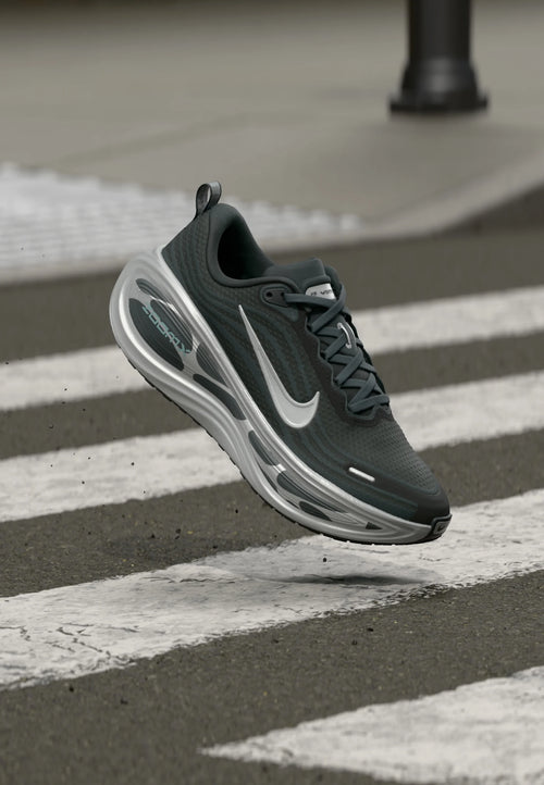 Nike VOMERO PLUS EMEA UNISEX - anthracite/reflect silver-coloured/cannon/white